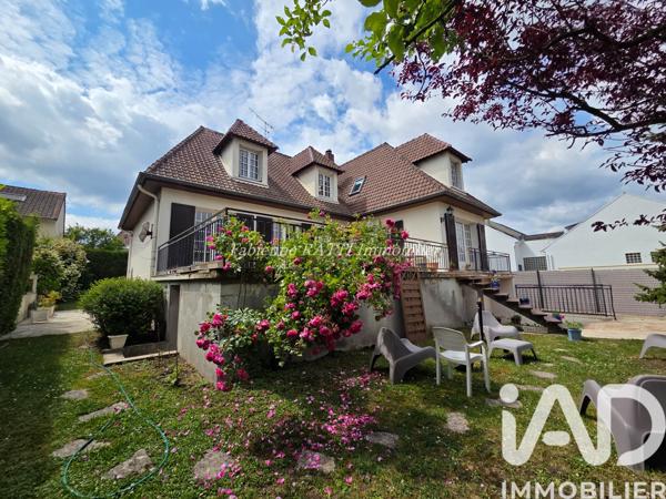 Maison à vendre 8 pièces 175 m² Carrières-sur-Seine