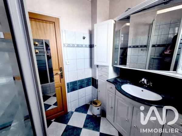 Maison à vendre 5 pièces 81 m² Saint-Jean-de-la-Ruelle