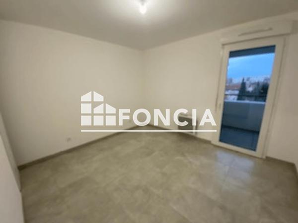Location Appartement 2 pièces 44.07 m² - 7 BOULEVARD DES TRINITAIRES Marseille 13009
