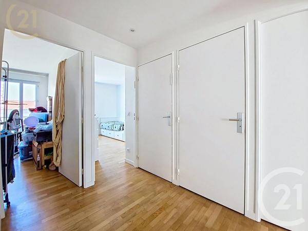Appartement F5 à vendre  5 pièces - 136,01 m 2   LEVALLOIS PERRET  - 92