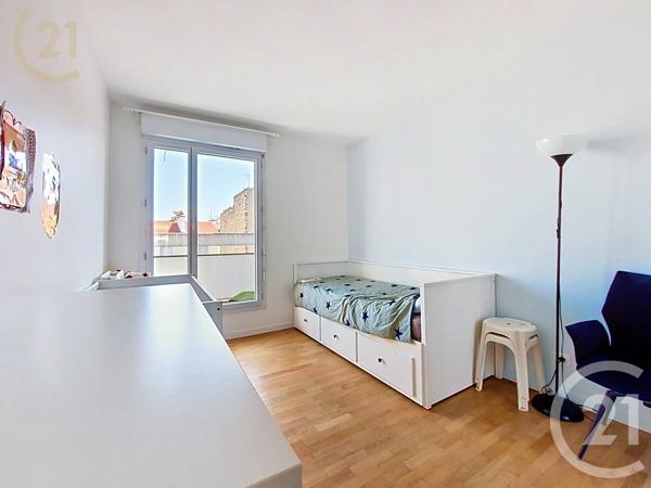 Appartement F5 à vendre  5 pièces - 136,01 m 2   LEVALLOIS PERRET  - 92