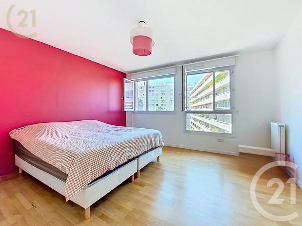 Appartement F5 à vendre  5 pièces - 136,01 m 2   LEVALLOIS PERRET  - 92