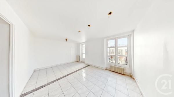 Appartement F2 à vendre  2 pièces - 41,70 m 2   ST DENIS  - 93
