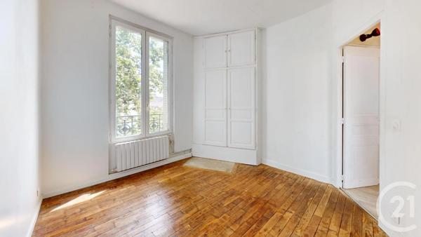 Appartement F2 à vendre  2 pièces - 41,70 m 2   ST DENIS  - 93