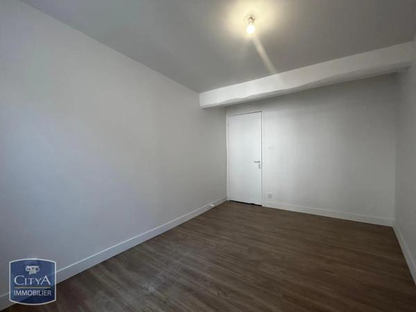 Appartement à louer 4 pièces 73.75m² Chartres (28000)