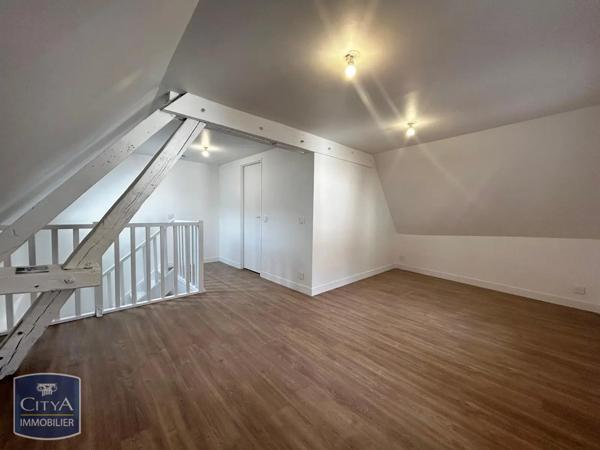 Appartement à louer 4 pièces 73.75m² Chartres (28000)