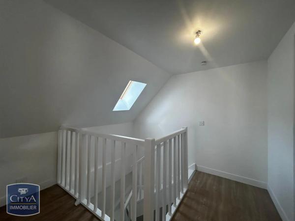 Appartement à louer 4 pièces 73.75m² Chartres (28000)