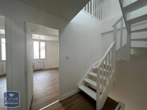 Appartement à louer 4 pièces 73.75m² Chartres (28000)