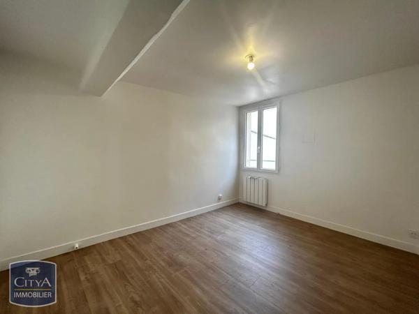 Appartement à louer 4 pièces 73.75m² Chartres (28000)