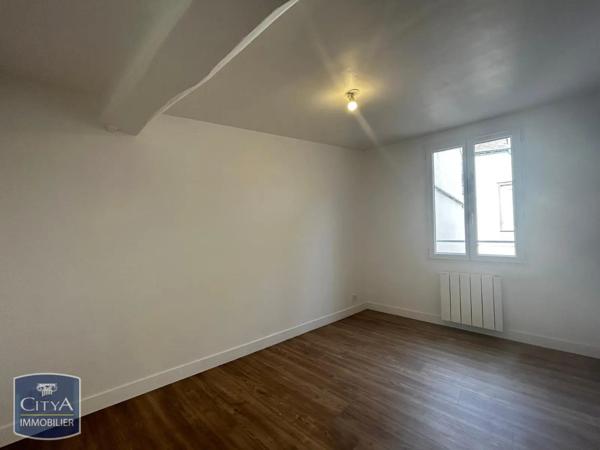 Appartement à louer 4 pièces 73.75m² Chartres (28000)