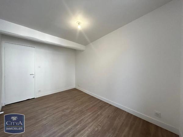 Appartement à louer 4 pièces 73.75m² Chartres (28000)