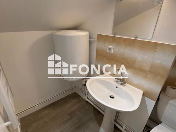 Location Studio meublé 22.78 m² - 15 RUE DE VILLARIS Limoges 87000