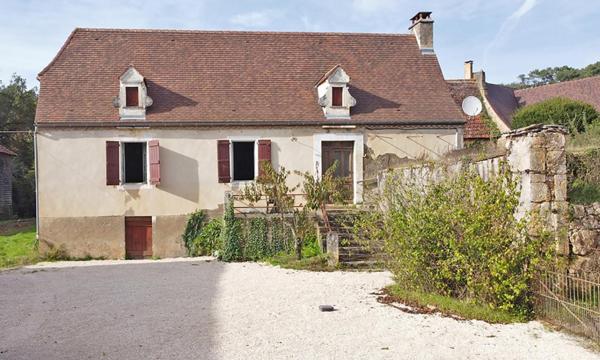 Corps de ferme Cenac Et Saint Julien