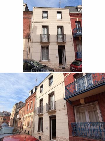 Maison de ville sur deux étages située proche des commerces et de la mer.

Elle est composée d'une entrée desservant sur un séjour, une cuisine, un WC indépendant ainsi qu'une cave.

Au premier étage, un palier donnant sur une salle d'eau à créer ainsi qu'une chambre.

Au deuxième étage, un palier desservant deux chambres, un WC indépendant et une salle d'eau. 

Double vitrage PVC/ Chauffage gaz de ville (chaudière de 2024)
Travaux à prévoir. 

Beau potentiel ! Lumineux.