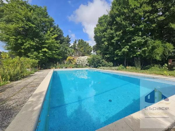 Maison familiale avec studio indépendant sur 1612m²