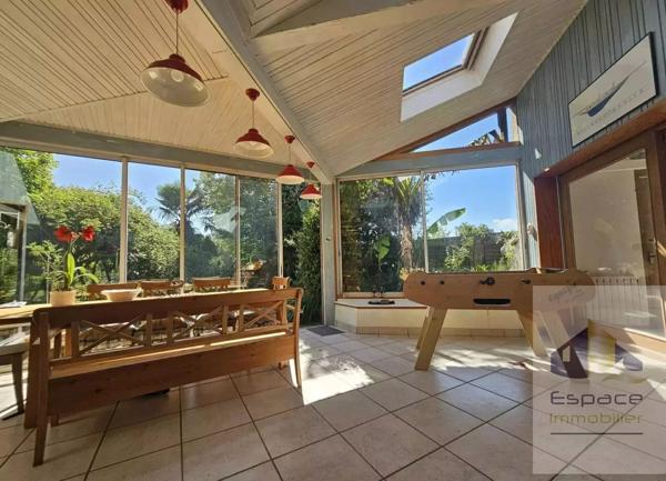 Maison familiale avec studio indépendant sur 1612m²