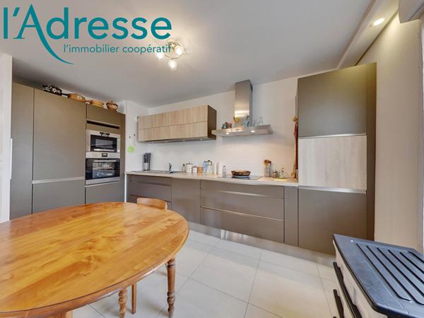 Appartement Emerainville 3 pièce(s)