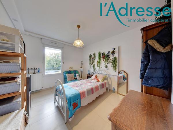 Appartement Emerainville 3 pièce(s)