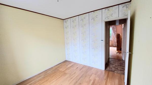 Maison de 6 pièces, 5 chambres, garage et jardin