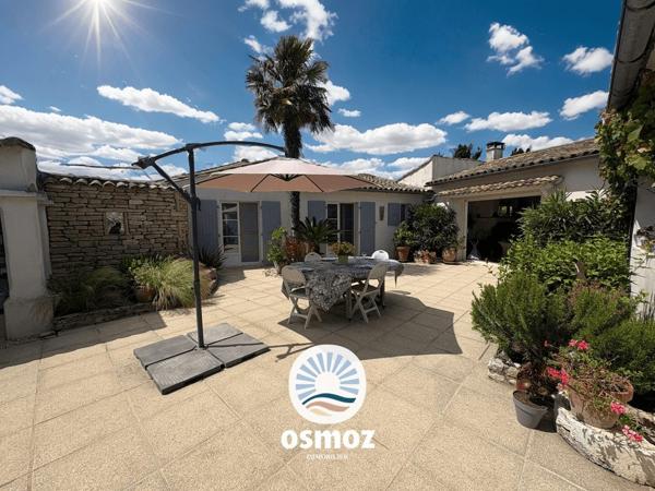 Maison type 5 en centre-bourg de LOIX !