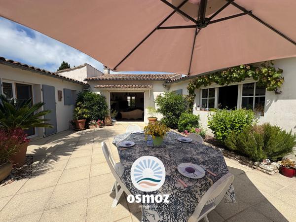 Maison type 5 en centre-bourg de LOIX !