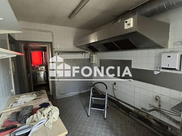 À vendre Local commercial 90 m² - Roanne 42300