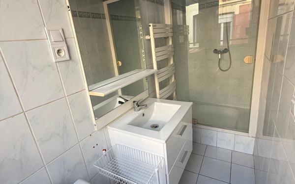 Appartement à louer    2 pièces • 29,95 m2 Saint-Quentin