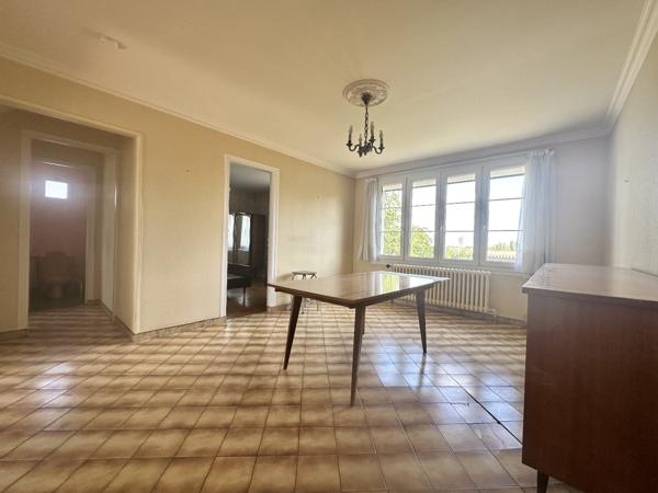 Maison à TREMBLAY LES VILLAGES (28170)