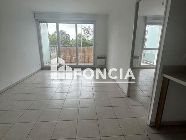 Location Appartement 2 pièces 32.49 m² - 1171 ROUTE DE L'AERODROME Montfavet 84140
