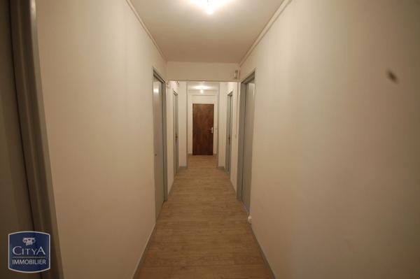 Appartement à louer 3 pièces 89.31m² Maubeuge (59600)