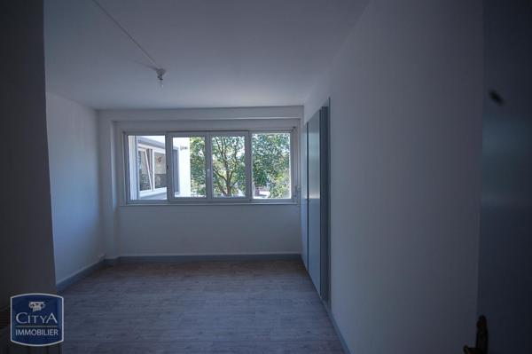 Appartement à louer 3 pièces 89.31m² Maubeuge (59600)