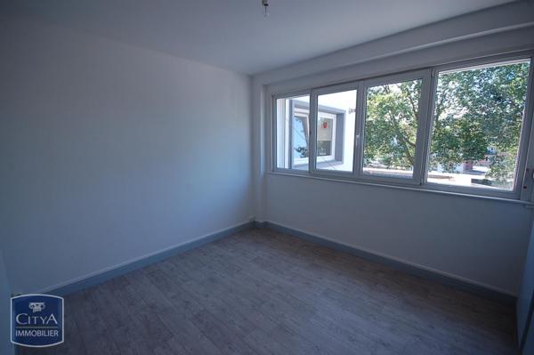 Appartement à louer 3 pièces 89.31m² Maubeuge (59600)