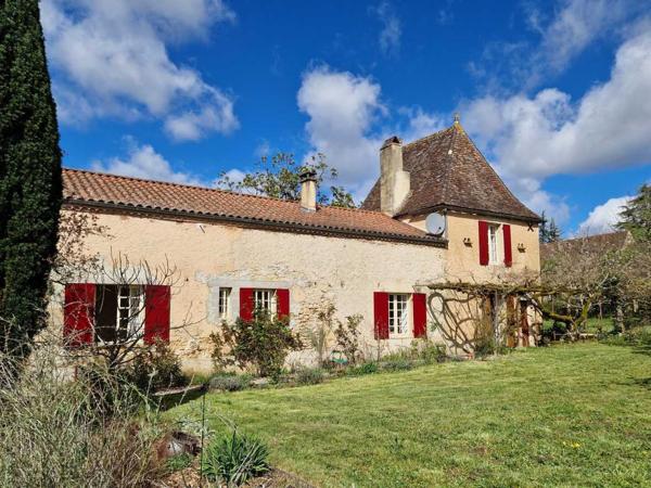 Maison ancienne - Saint-cyprien Maison de village de caractère avec piscine et terrain de 1875m2
