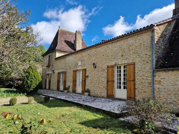 Maison ancienne - Saint-cyprien Maison de village de caractère avec piscine et terrain de 1875m2