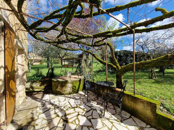 Maison ancienne - Saint-cyprien Maison de village de caractère avec piscine et terrain de 1875m2