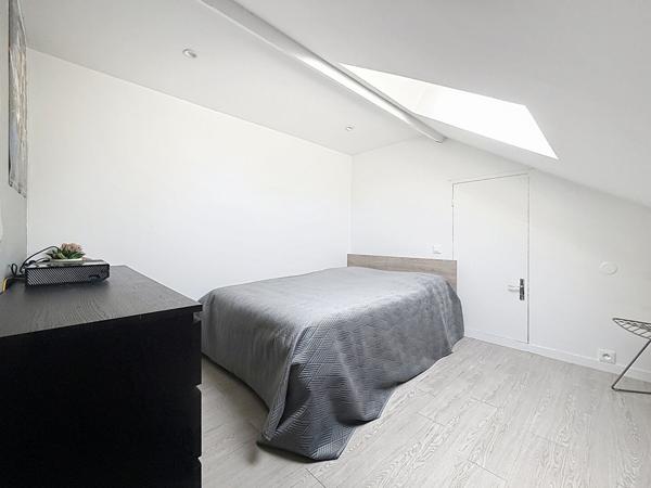 Maison d'architecte dans le coeur de ville de Meaux - 220 m² - 7 chambres - piscine chauffée et sous-sol total