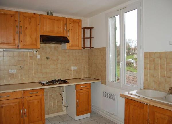 Immeuble à vendre    7 pièces • 123 m2 Saint-Satur