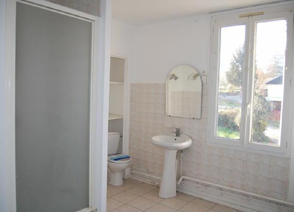 Immeuble à vendre    7 pièces • 123 m2 Saint-Satur