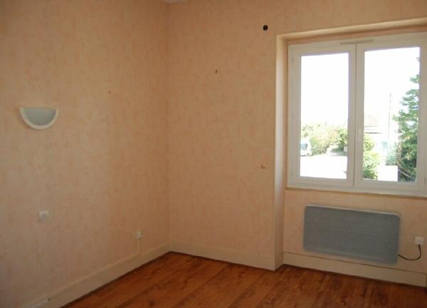 Immeuble à vendre    7 pièces • 123 m2 Saint-Satur