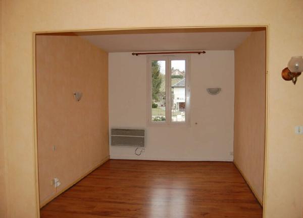 Immeuble à vendre    7 pièces • 123 m2 Saint-Satur