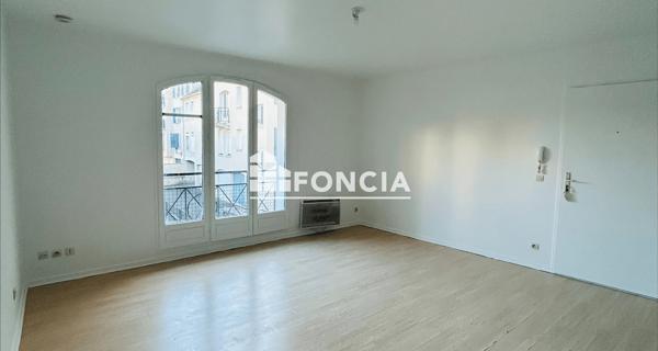 Location Studio 29.82 m² - Limeil-brévannes 94450