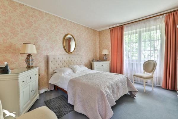 Maison à vendre 421 200 € Cognac 8 p 210 m² DPE E