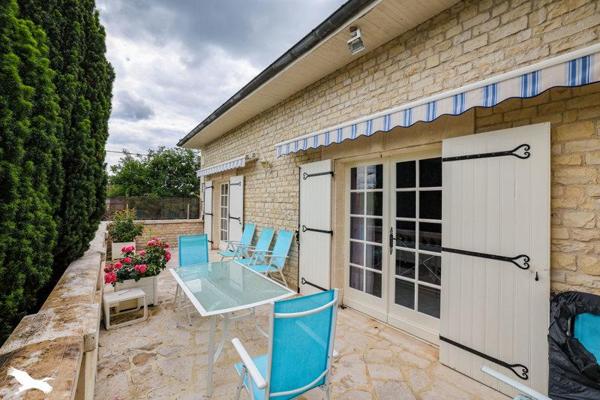 Maison à vendre 421 200 € Cognac 8 p 210 m² DPE E