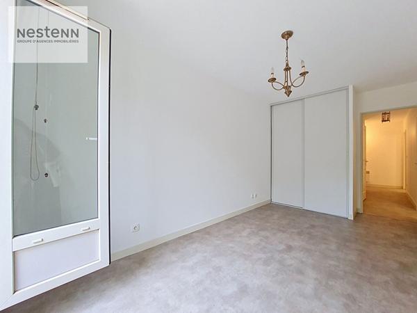 ORLEANS Médiathèque  - APPARTEMENT T2 en PETITE RESIDENCE terrasse / jardin - PARKING EN SOUS-SOL - EXCELLENT DPE  - Bus / Tram/ Gare/ Centre ville à 5 MINUTES A PIED !