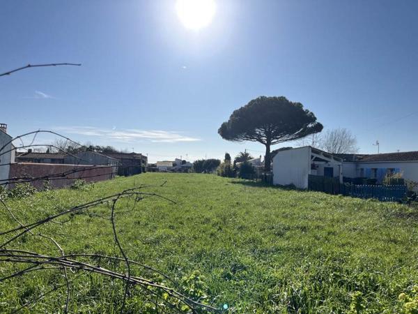 Terrain à vendre 152 600 € Saint-Pierre-d'Oléron 560 m² DPE