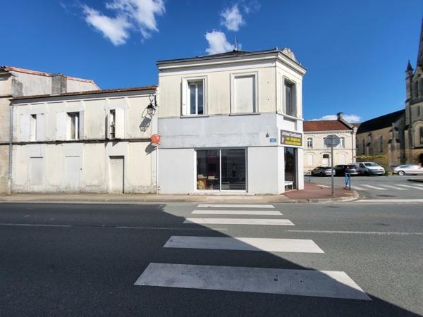 Immeuble à vendre 236 000 € Saint-Genis-de-Saintonge 205 m² DPE D
