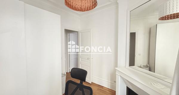 Location Appartement meublé 2 pièces 51.3 m² - Paris 75016