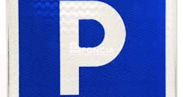 À vendre Parking 17.6 m² - Toulon 83100