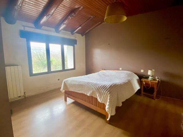 Maison de hameau avec jardin