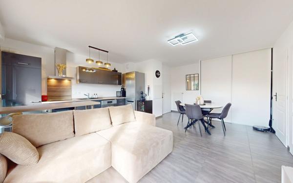 Appartement à vendre    2 pièces • 45,03 m2 Marange-Silvange